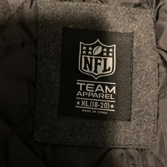 BOYS NFL GIANTS VARSITY JACKET - Picture 2 of 3